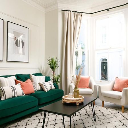 New Luxury For 2024 - Central Plymouth House - Sleeps 10 - Access To Plymouth Town - Close To The Barbican - Pets Welcome - Parking Available - By Luxe Living By Sophia Extérieur photo
