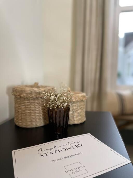 New Luxury For 2024 - Central Plymouth House - Sleeps 10 - Access To Plymouth Town - Close To The Barbican - Pets Welcome - Parking Available - By Luxe Living By Sophia Extérieur photo